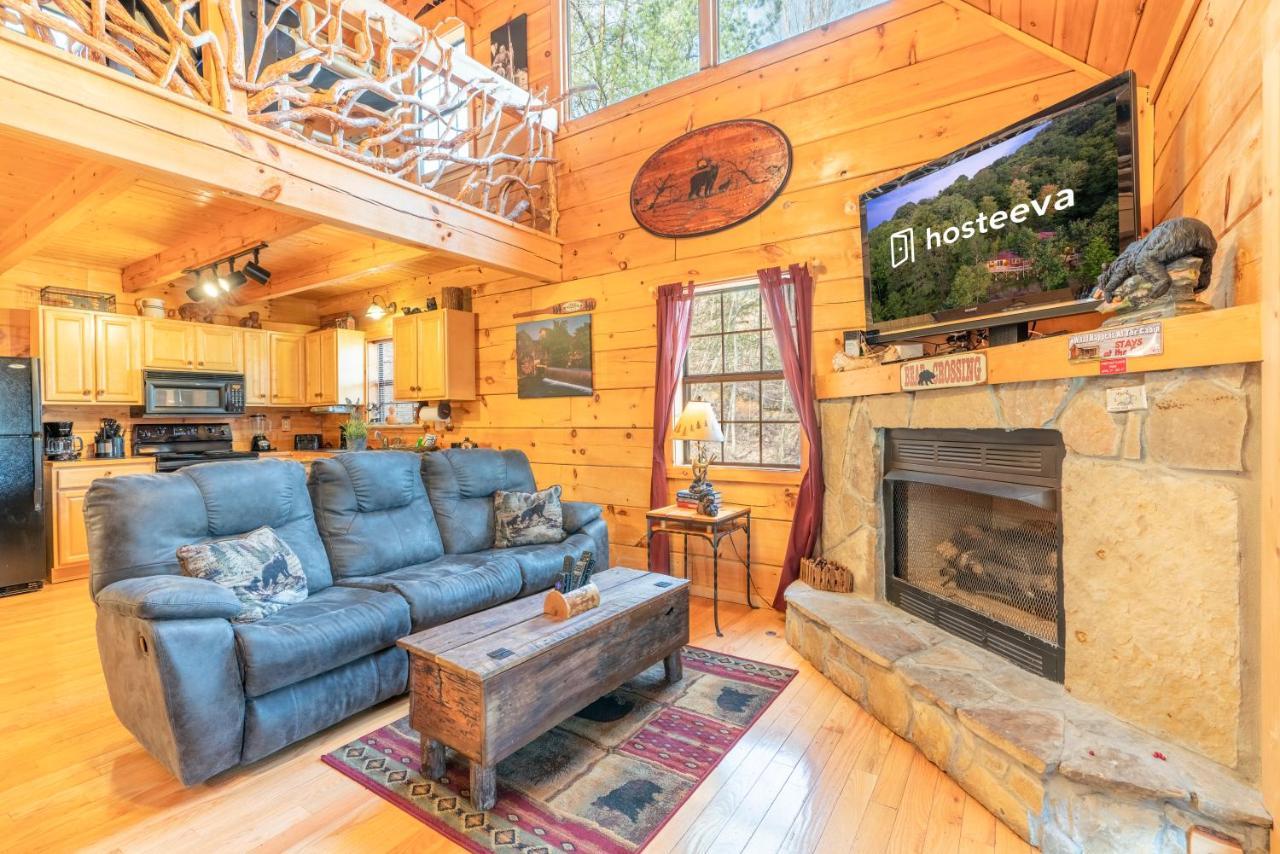 Moonshine Ridge Cabin With Hot Tub And Fire Pit Pigeon Forge Dış mekan fotoğraf