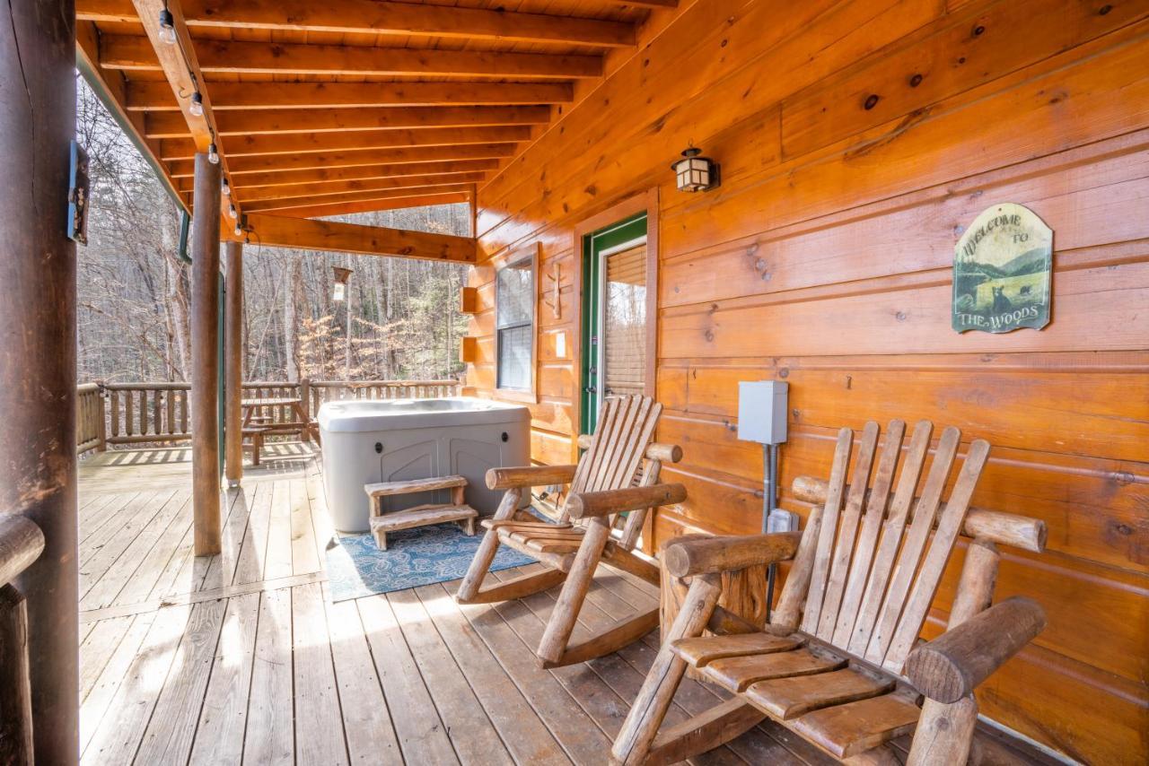 Moonshine Ridge Cabin With Hot Tub And Fire Pit Pigeon Forge Dış mekan fotoğraf