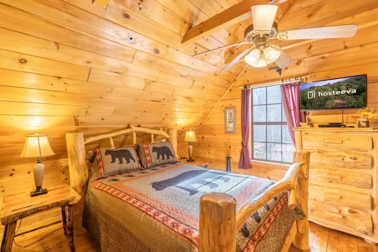 Moonshine Ridge Cabin With Hot Tub And Fire Pit Pigeon Forge Dış mekan fotoğraf